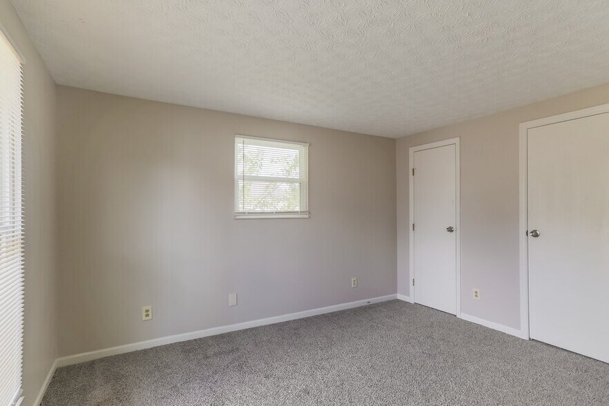 Building Photo - 5744 Morningstar Dr