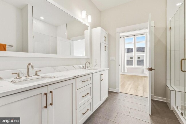 Building Photo - 23651 Havelock Walk Ter