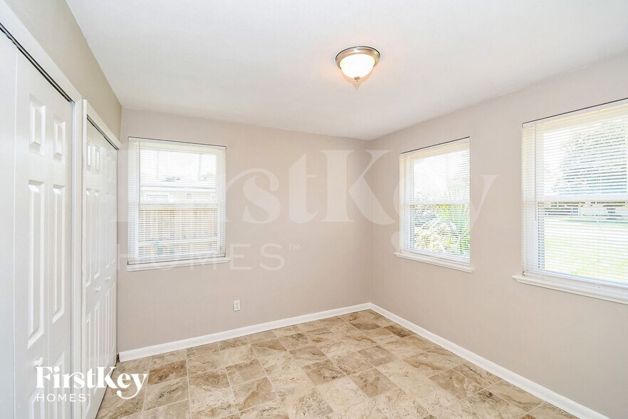 Building Photo - 7127 Altama Rd