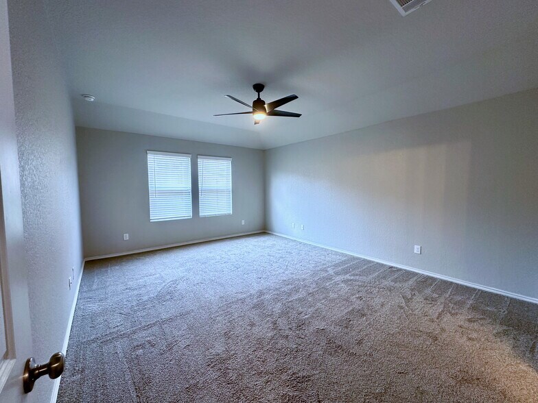 Building Photo - 31681 Nimbus Dr