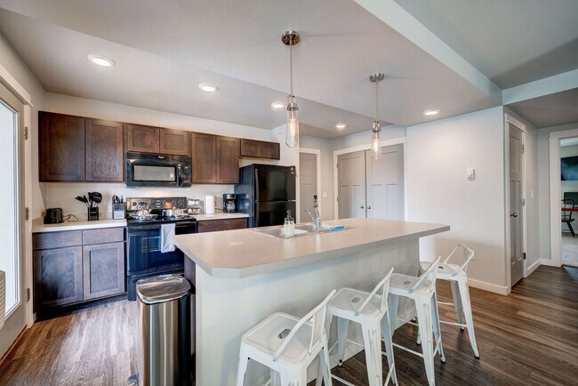 Building Photo - 360 Enterprise Blvd