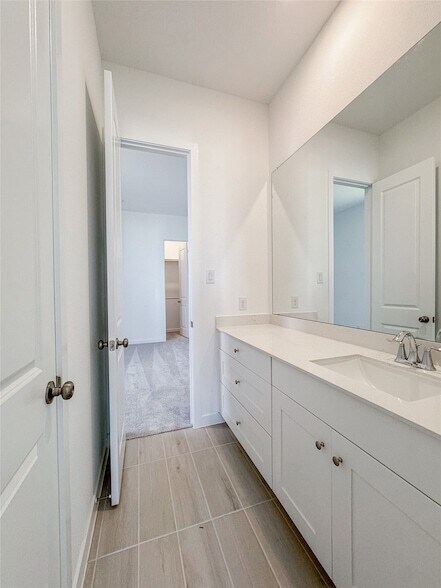 Building Photo - 30939 Spring Lily Wy