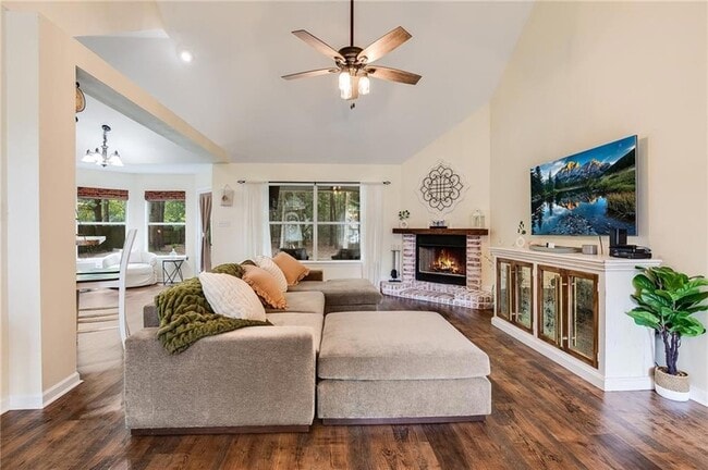 Building Photo - 20110 Tammany Ave