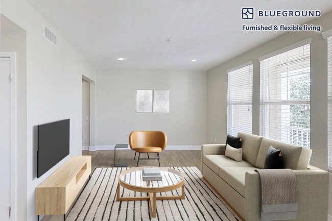 Building Photo - 1000 Lupine