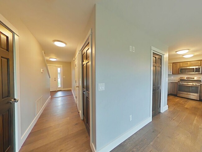 Building Photo - Stunning 3-bedroom, 2.5-bathroom condo with attached 2 stall garage!