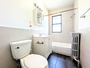 Building Photo - 5655 N Spaulding Ave