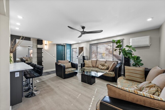 Building Photo - N20W5343 Pierce Ct