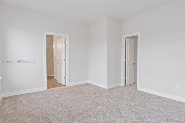 Building Photo - 4443 Providence Wy