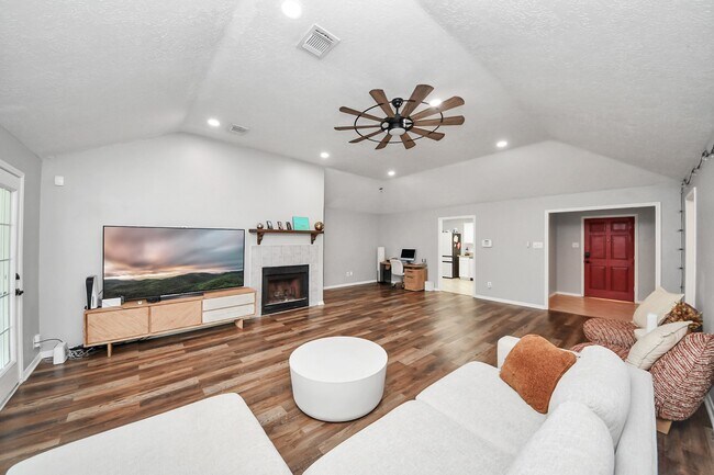 Building Photo - 20923 Moor Lily Ct
