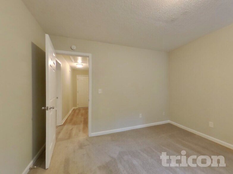 Building Photo - 133 Revere Turn