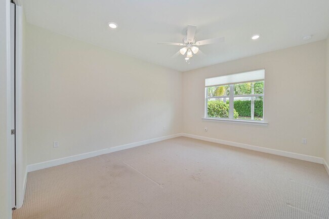 Building Photo - NOW AVAILABLE - 2/2 Plus Den Single Family Home in the Heart of Estero!
