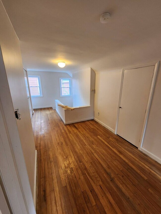 Building Photo - Move-In Special: Save $300 on This Charmin...