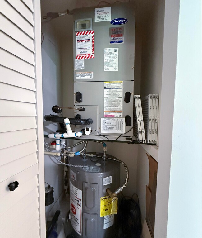 Building Photo - 275 Murcia Dr