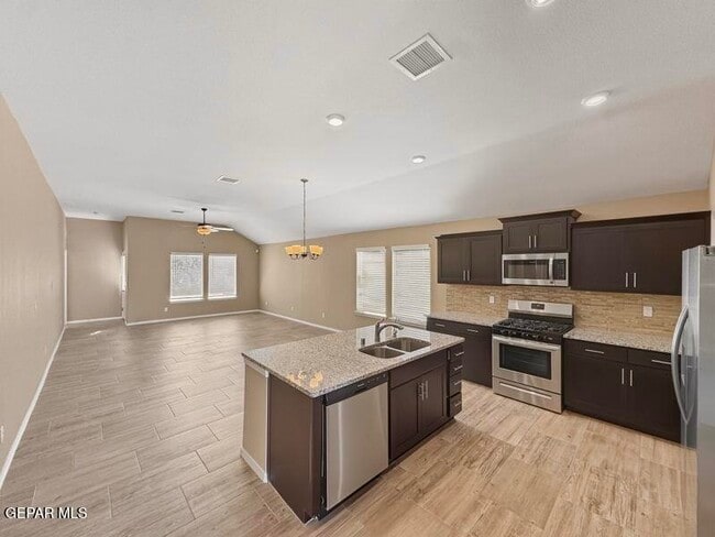 Building Photo - 14824 Tierra Eliana Ave