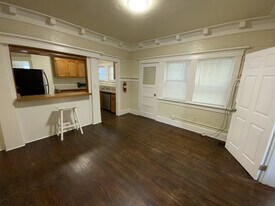 Building Photo - 1175 W 30th St