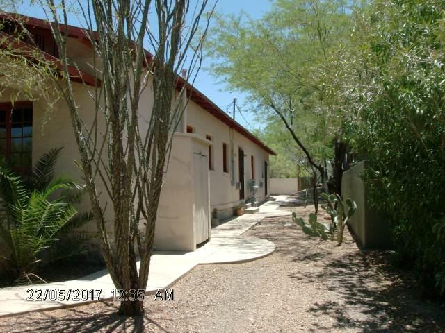 Building Photo - 638 east fist street unit 2