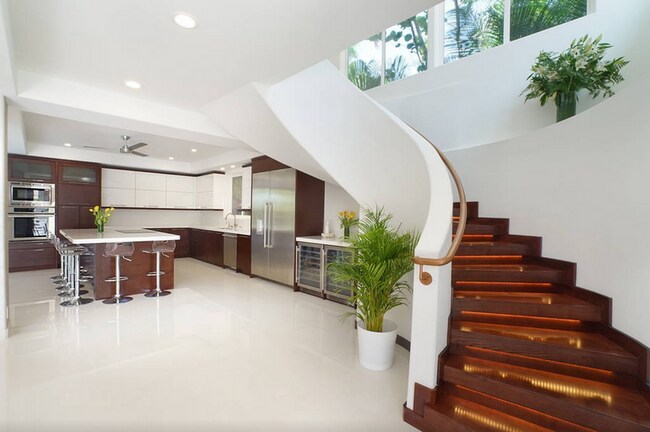 Building Photo - 224 Ka'alawai Place