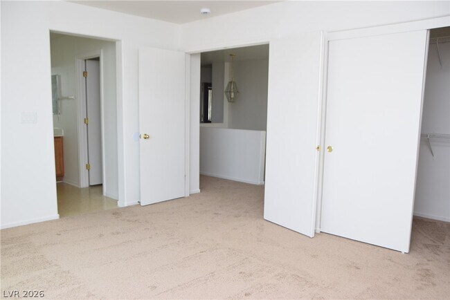 Building Photo - 9493 Grove Ridge Ave
