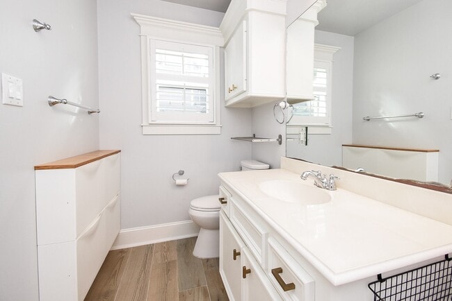 Building Photo - 1349 Heights Blvd