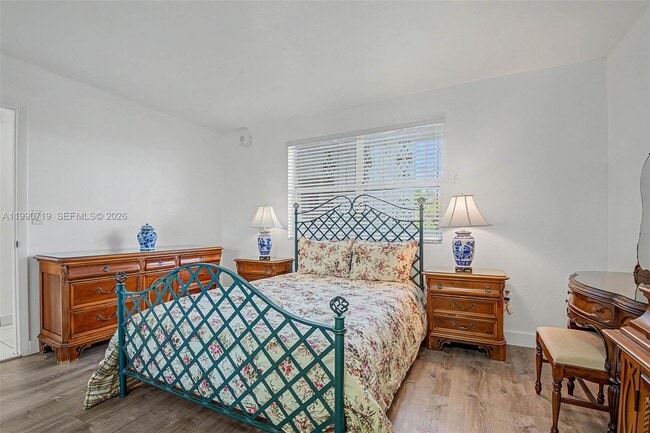 Building Photo - 2950 SW 3rd Ave