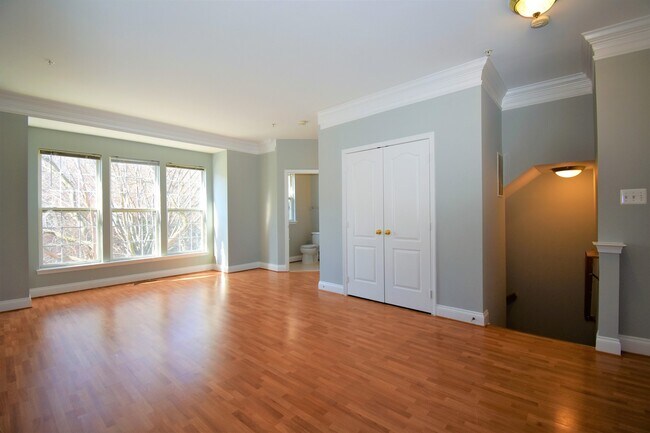 Building Photo - Fantastic 3 Bedroom 2.5 Bathroom Townhouse in KING FARM!