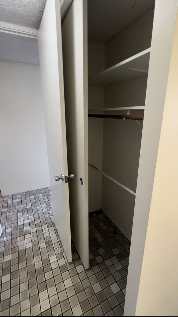 Building Photo - Wonderful 1 BD / 1BA Condo in Makiki!!!