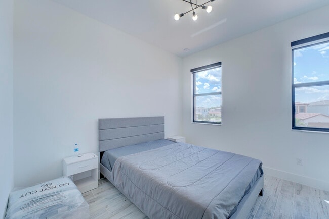 Building Photo - 16234 Sea Turtle Pl