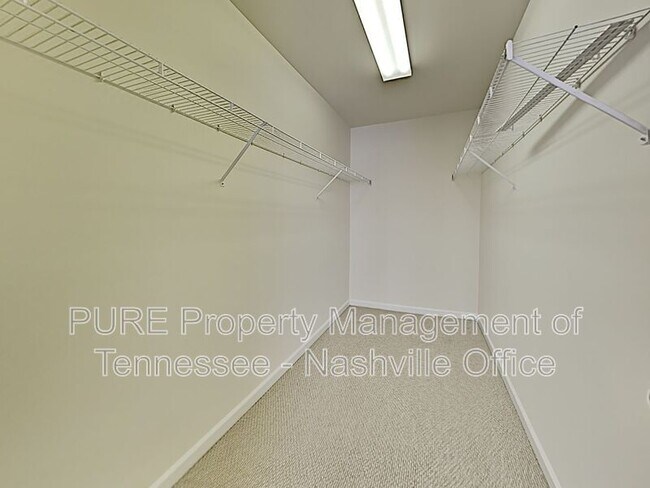 Building Photo - 418 Lazy Creek Ln