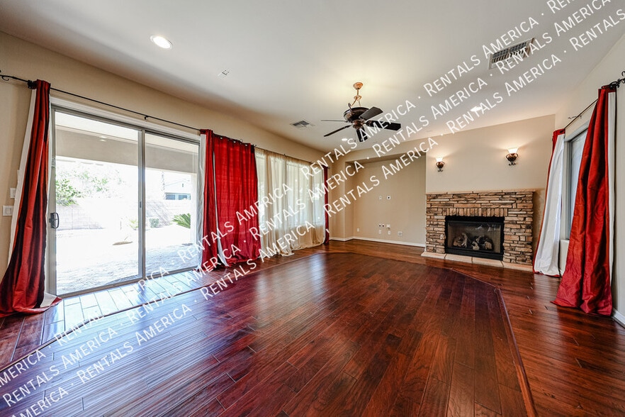 Building Photo - 130 W Tonto Dr