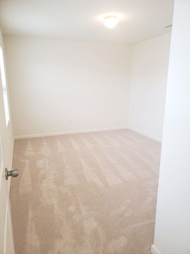 Building Photo - 3465 Vickrey Meadow Dr