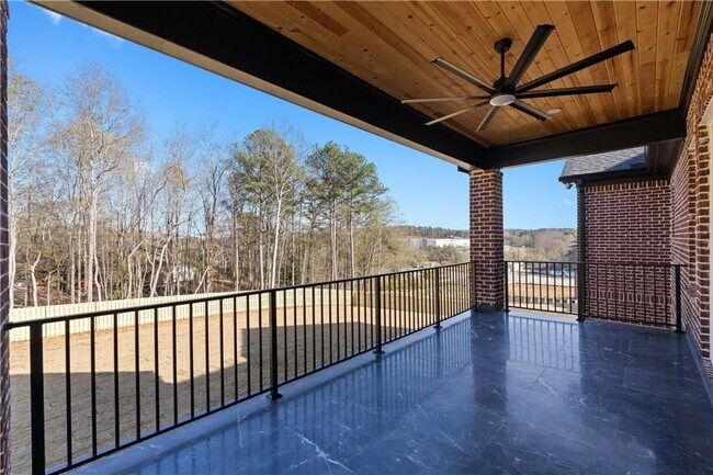 Building Photo - 407 Buford