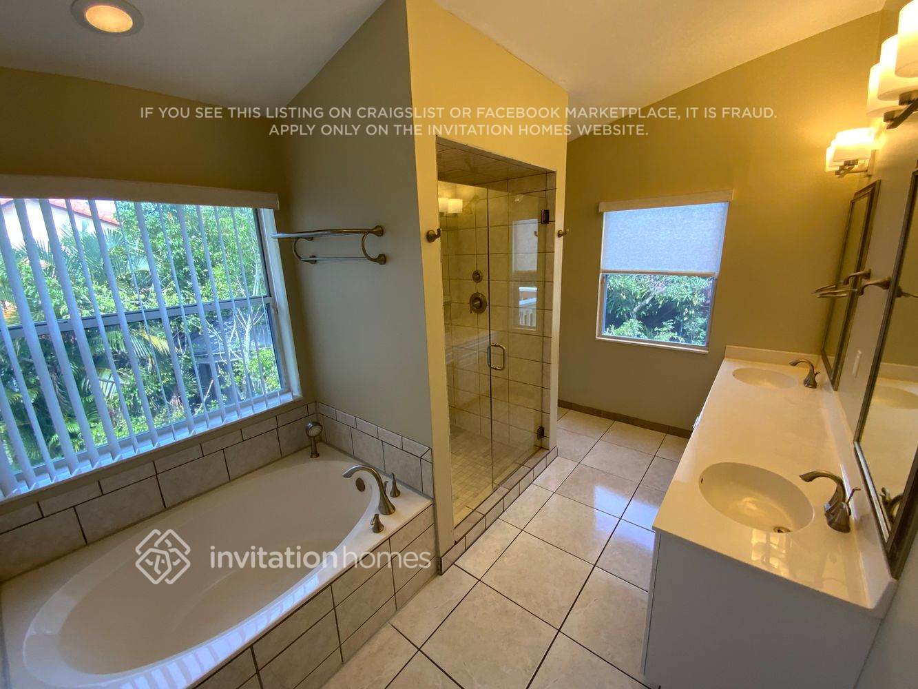 Building Photo - 12400 Summer Springs Dr