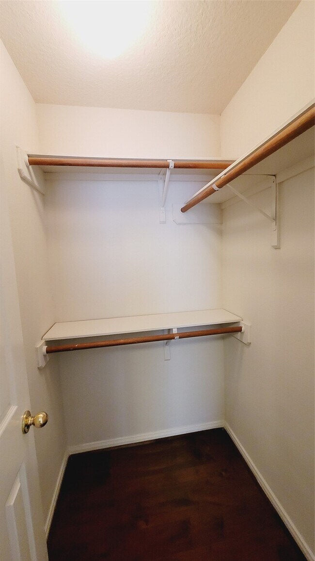 Building Photo - 20934 Carmel Valley Dr