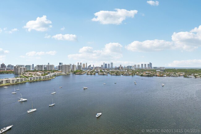 Building Photo - 17301 Biscayne Blvd