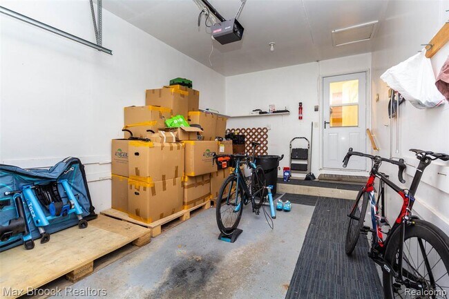 Building Photo - 1860 Christy Ct