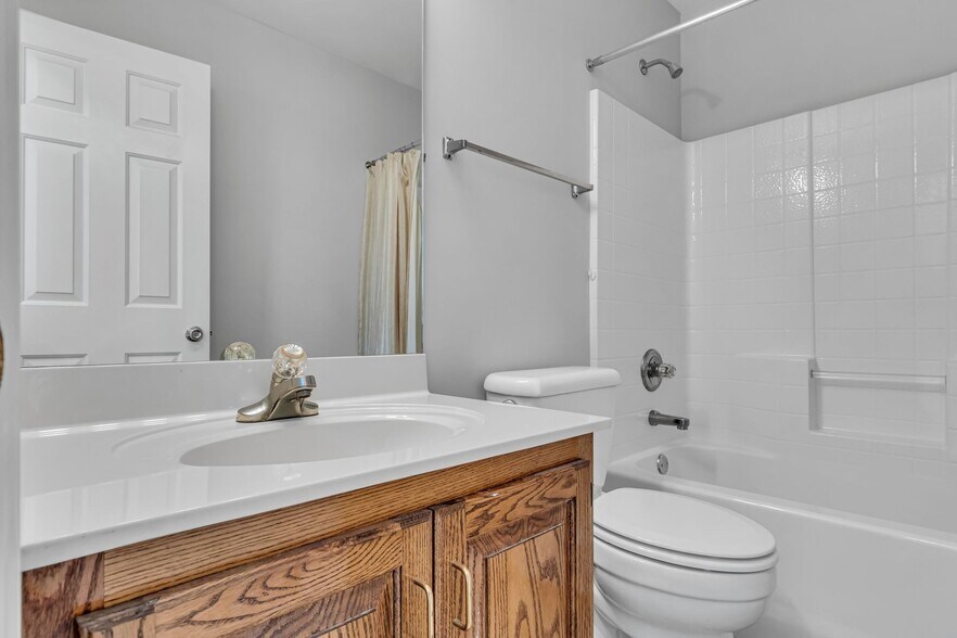 Building Photo - 207 Andy Johns Dr