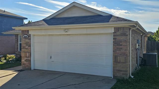 Building Photo - 9209 Whistlewood Dr