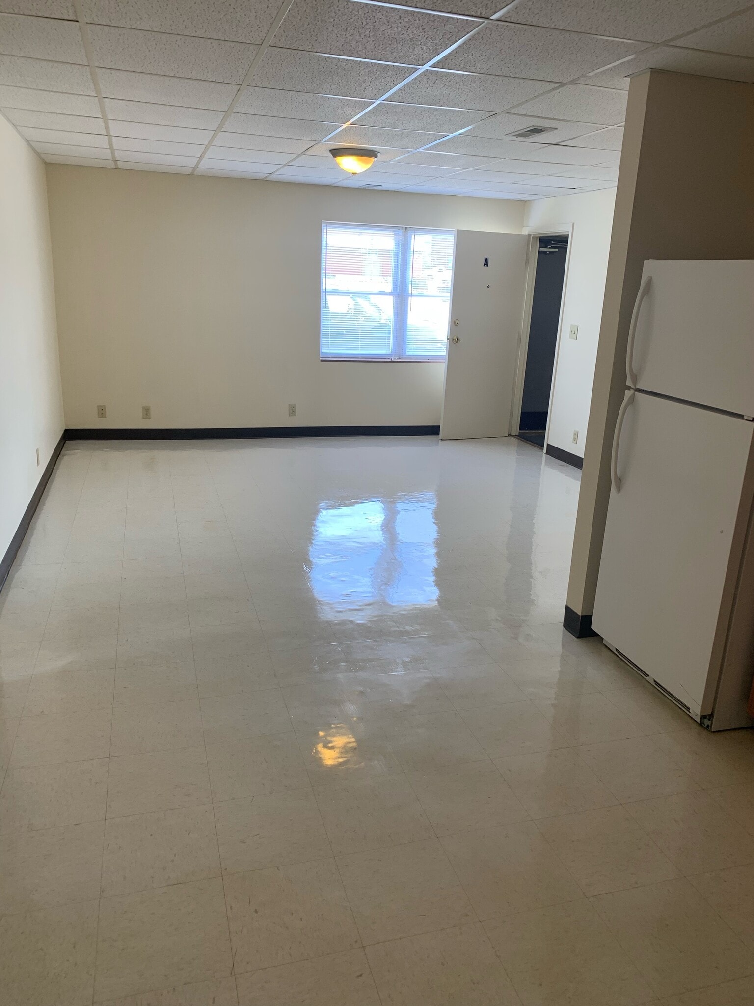 Building Photo - 930 4th St