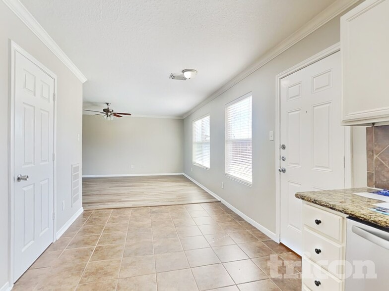 Building Photo - 20814 Fox Swift Ct