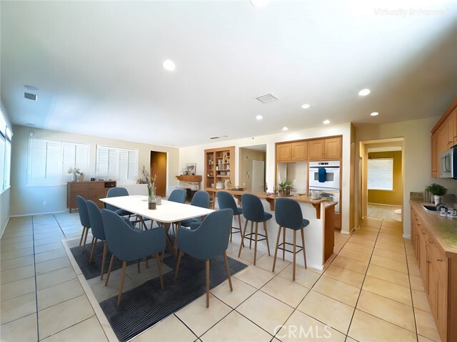 Building Photo - 17231 Greentree Dr