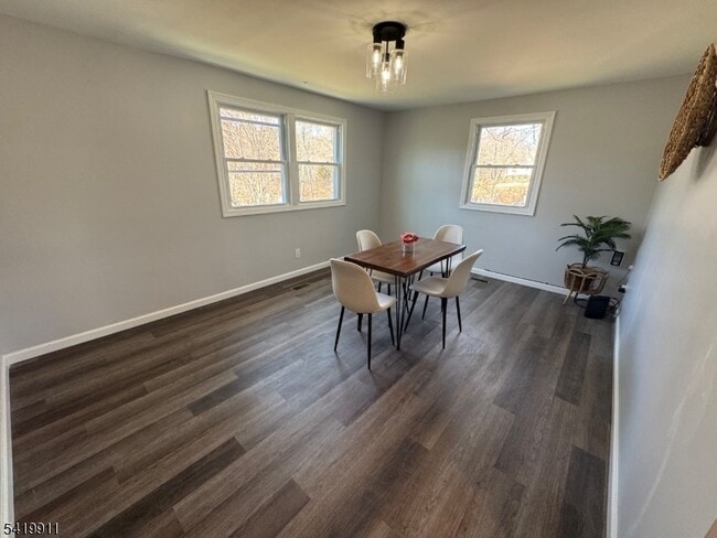 Building Photo - 117 Weldon Rd