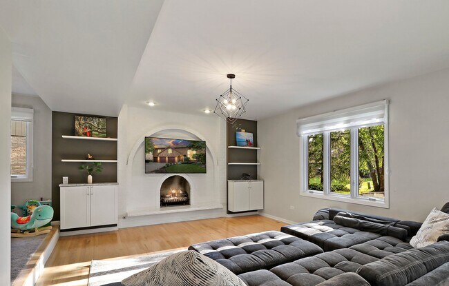 Building Photo - 196 Rosedale Ct