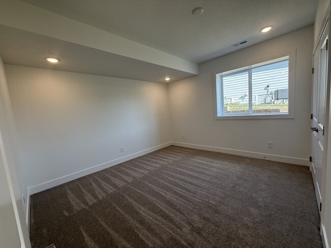 Building Photo - 778 NE 71st St