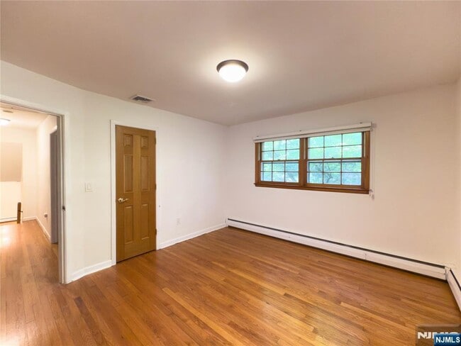 Building Photo - 19 Dearborn Dr