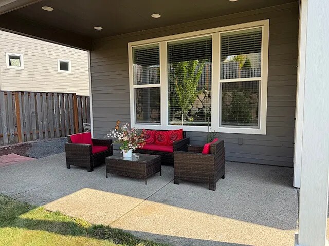 Building Photo - 12053 NW Weaver Ln