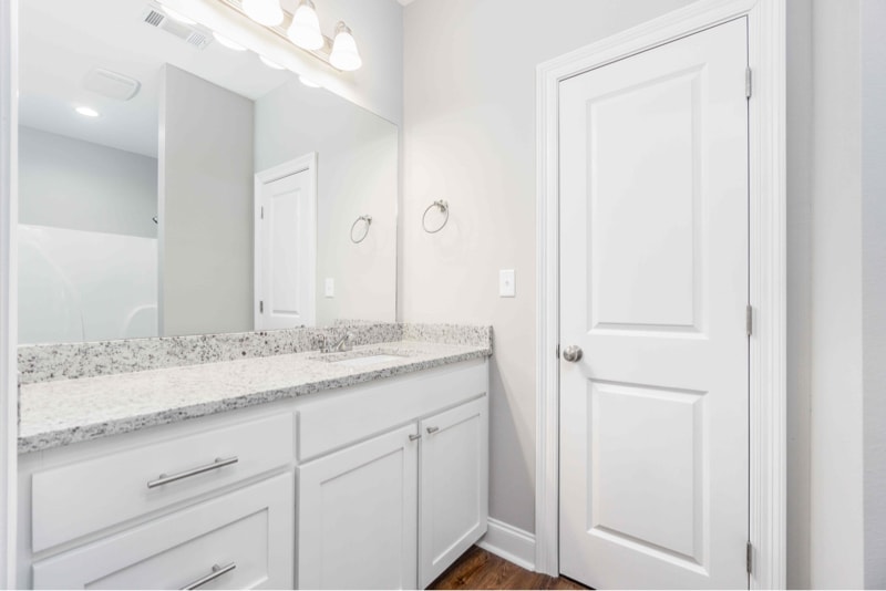 Building Photo - 33260 LA-16