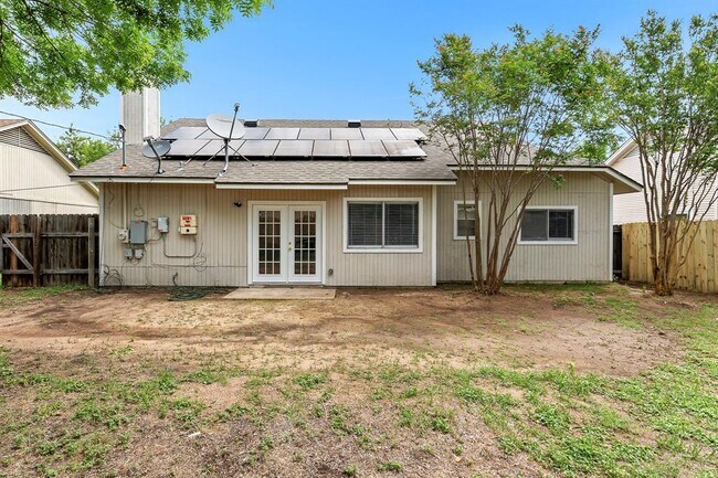 Building Photo - 1207 York Castle Dr