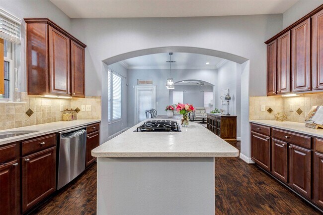 Building Photo - 28 Versante Ct