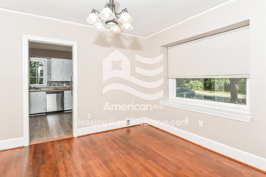 Building Photo - 123 Hendrix St