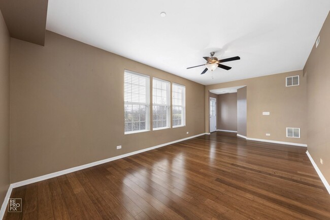 Building Photo - Yorkville First Floor End Unit Two Bed Con...